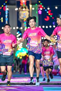 BIB: 19071, 15206
                            <button type="button" onclick="openModal(24686897)" class="btn btn-primary btn-sm float-right btn-popup" data-toggle="modal" data-target=".modal-high-quality">
                        <i class="fas fa-shopping-cart"></i> Add to Cart
                    </button>
                                            <button type="button" onclick="isThisMe(24686897, true)" class="btn btn-success btn-sm float-right btn-popup btn-isme hidden" data-toggle="tooltip" data-placement="bottom" title="นี่คือรูปของคุณใช่ไหม คลิกที่นี่เพื่อเอาเข้าอัลบั้ม">
                        <i class="fas fa-plus"></i> Add to album
                    </button>
                    <button type="button" onclick="isThisMe(24686897, false)" class="btn btn-warning btn-sm float-right btn-popup btn-isnotme hidden">
                        <i class="fas fa-ban"></i> Remove from album
                    </button>